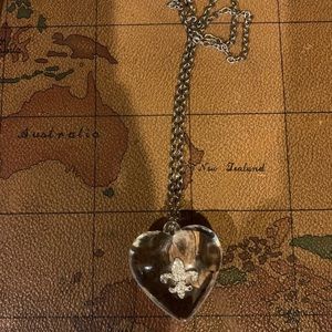 Fleur-de-Lis necklace!